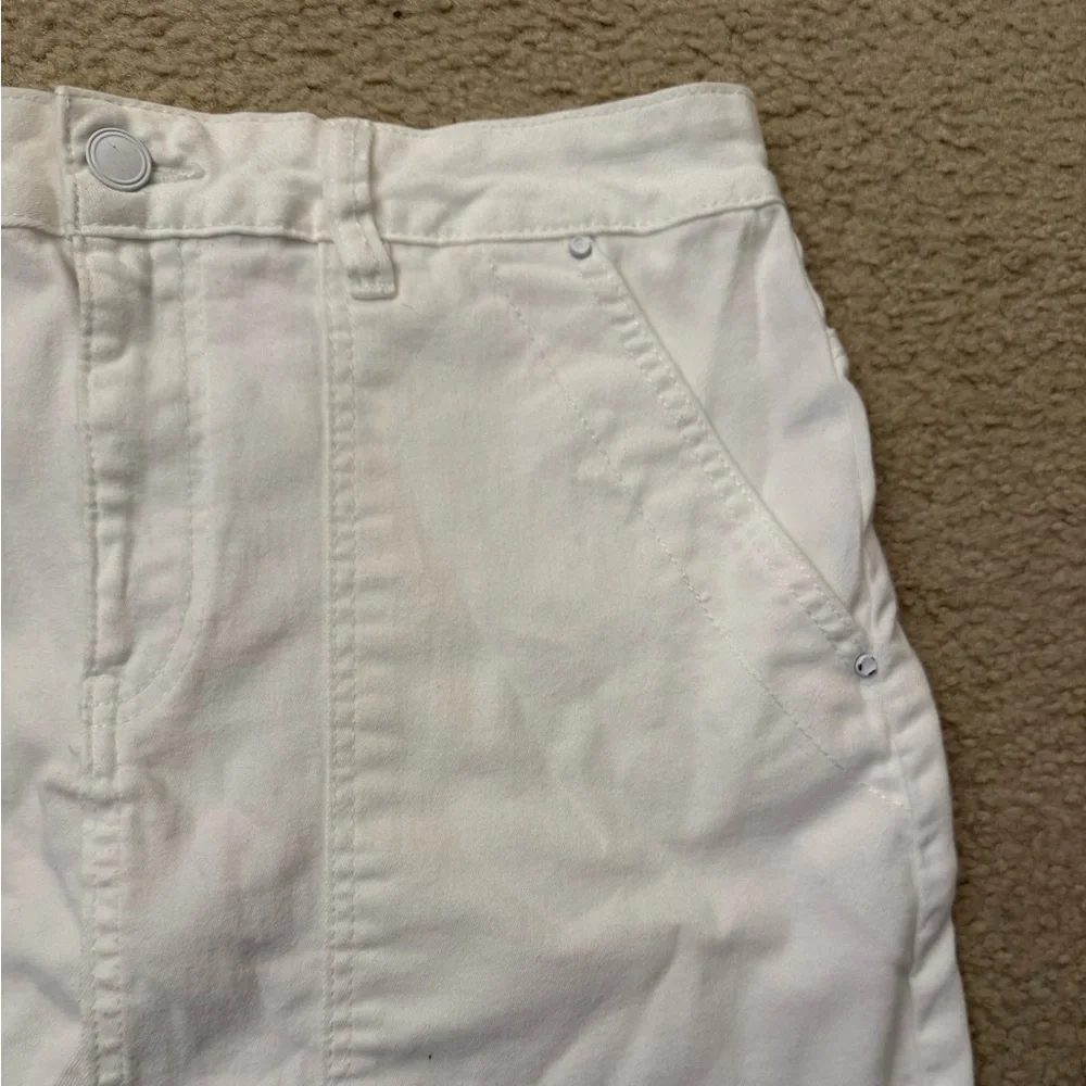 A loves A white cotton mini skirt. Size 28.